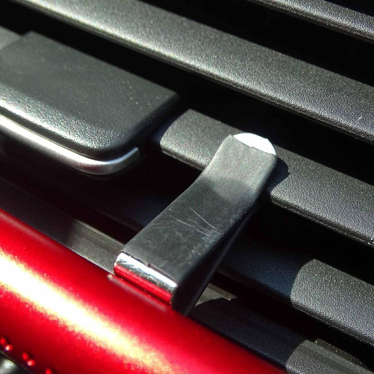 Ariko Auto Lufterfrischer Rot  Sorgt für einen frischen Duft in Ihrem